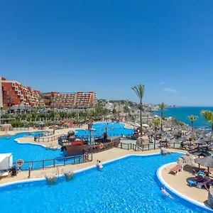 Hotel World ****
