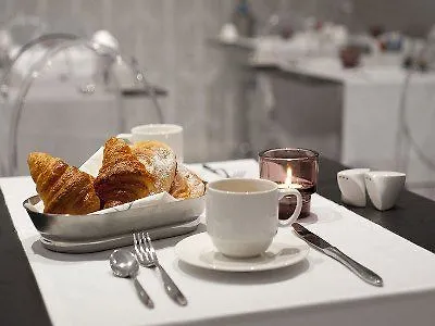 Ikonik Ramblas Barcelona Hotel