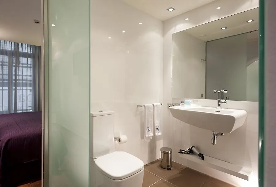 Ikonik Ramblas Barcelona Hotel